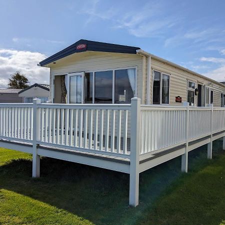 Beautiful Pet Friendly Southerness Caravan With Sea View & Decking Area Mainsriddle Esterno foto