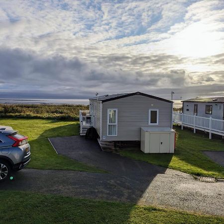Beautiful Pet Friendly Southerness Caravan With Sea View & Decking Area Mainsriddle Esterno foto